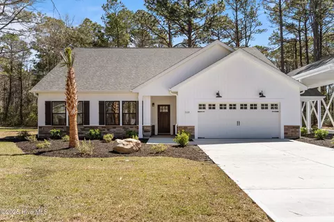 510 Leatherwood Dr NW, Calabash, NC 28467