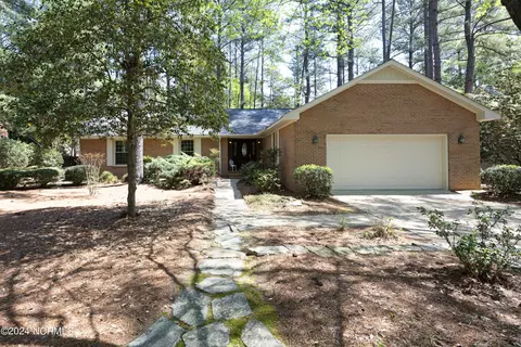 Exterior - 320 Lake Forest Dr, Pinehurst, NC 28374 photo 3 of 11