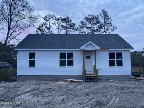 943 Wimberley Rd, Boiling Spring Lakes, NC 28461
