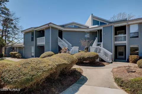 728 Azalea Dr #420, Hampstead, NC 28443