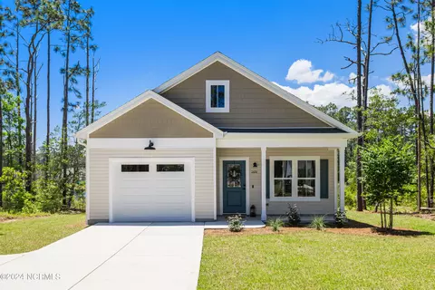 2479 Frink Lake Dr, Southport, NC 28461