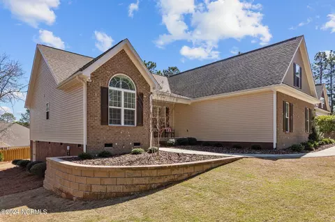 16 Wampanoag Ln, Pinehurst, NC 28374 photo 3