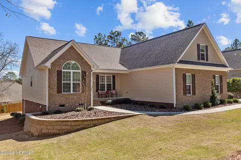 16 Wampanoag Ln, Pinehurst, NC 28374 photo 2