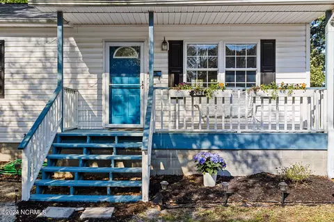 2424 Louisiana St, Wilmington, NC 28401