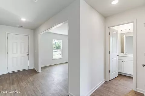 Entry Way - 960 Downing Rd, Boiling Spring Lakes, NC 28461 photo 1 of 1