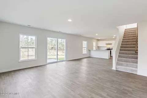 Living - 960 Downing Rd, Boiling Spring Lakes, NC 28461 photo 1 of 2