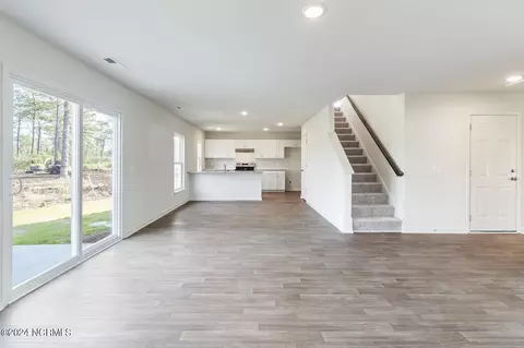 Living - 960 Downing Rd, Boiling Spring Lakes, NC 28461 photo 2 of 2