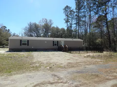 459 Stanley Rd, Calabash, NC 28467