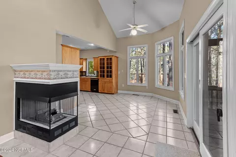 Kitchen - 919 Potomac Dr, Chocowinity, NC 27817 photo 1 of 8