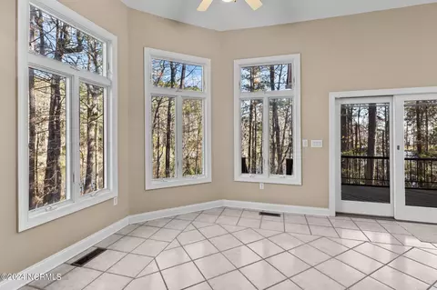 Living - 919 Potomac Dr, Chocowinity, NC 27817 photo 4 of 4