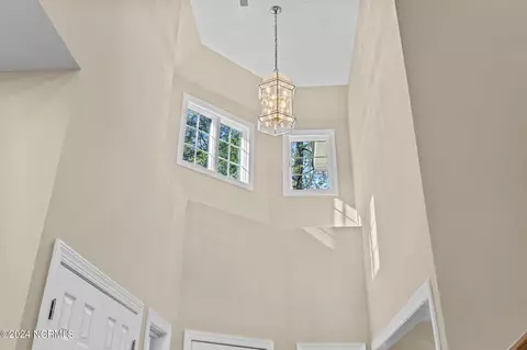 Entry Way - 919 Potomac Dr, Chocowinity, NC 27817 photo 2 of 4