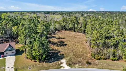 108 Calcos Ct, Holly Ridge, NC 28445