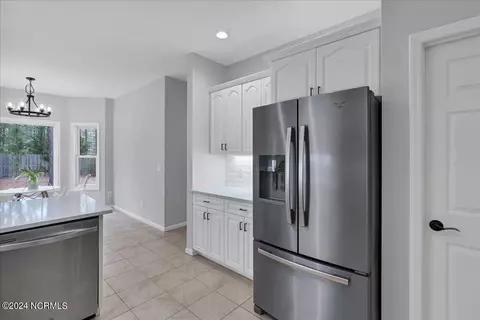 Kitchen - 10 Minikahada Trl, Pinehurst, NC 28374 photo 6 of 10