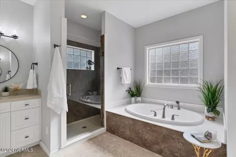 Bath - 10 Minikahada Trl, Pinehurst, NC 28374 photo 1 of 10