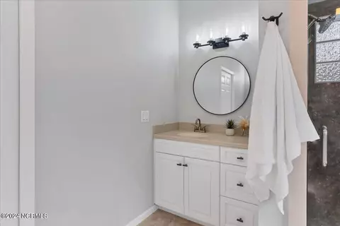 Bath - 10 Minikahada Trl, Pinehurst, NC 28374 photo 7 of 10