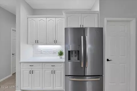 Kitchen - 10 Minikahada Trl, Pinehurst, NC 28374 photo 5 of 10