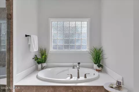 Bath - 10 Minikahada Trl, Pinehurst, NC 28374 photo 6 of 10