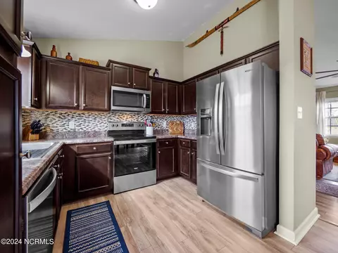 Kitchen - 310 Sinclair Ln, Hubert, NC 28539 photo 1 of 5
