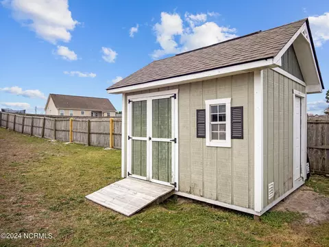 Exterior - 310 Sinclair Ln, Hubert, NC 28539 photo 12 of 12