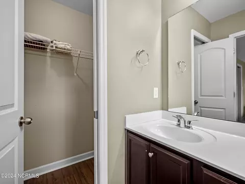 Bath - 310 Sinclair Ln, Hubert, NC 28539 photo 5 of 5