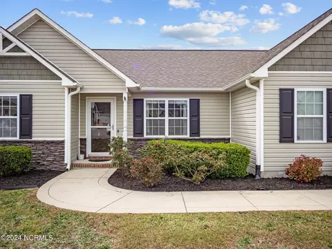 Exterior - 310 Sinclair Ln, Hubert, NC 28539 photo 4 of 12