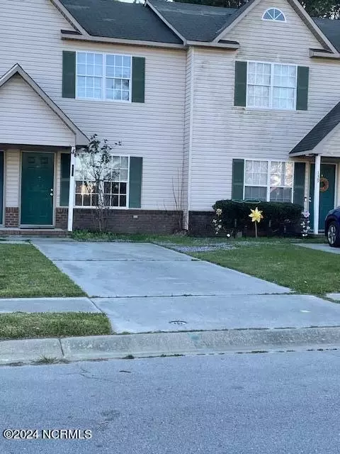 137 Mesa Ln, Jacksonville, NC 28546