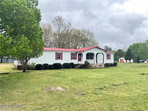 8773 Garland Hwy, Clinton, NC 28328