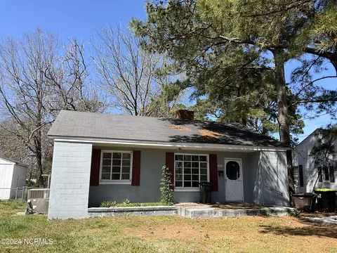 3452 S South Pitt St, Farmville, NC 27828