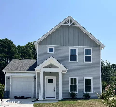 437 Kendall Dr, Southern Pines, NC 28387