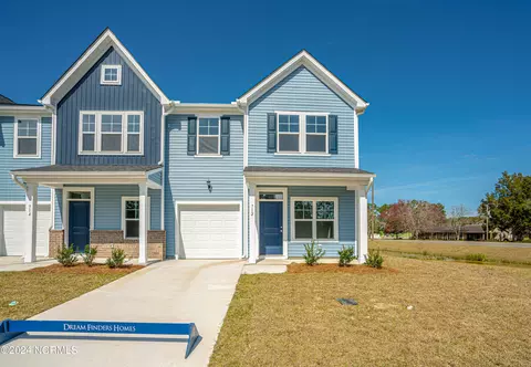 712 Palm Frond Way NW, Calabash, NC 28467