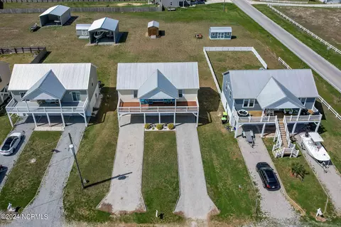 View/Area - 102 Shell Rock Ln, Hubert, NC 28539 photo 1 of 9