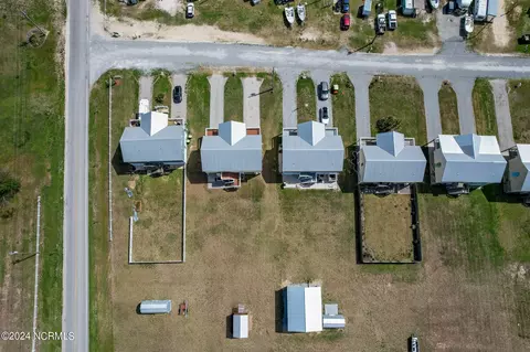 View/Area - 102 Shell Rock Ln, Hubert, NC 28539 photo 8 of 9