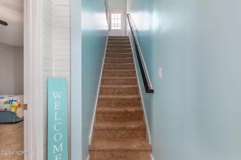 Entry Way - 102 Shell Rock Ln, Hubert, NC 28539 photo 1 of 1