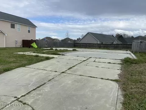 3111 Bettye Gresham Ln, New Bern, NC 28562