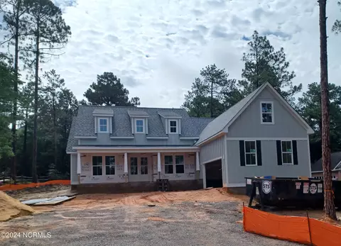 115 Simmons Dr, West End, NC 27376