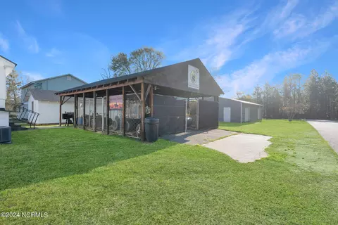 Exterior - 136 Crawford Rd, Ellerbe, NC 28338 photo 5 of 9