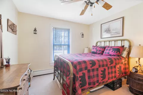 Bedroom - 136 Crawford Rd, Ellerbe, NC 28338 photo 4 of 5