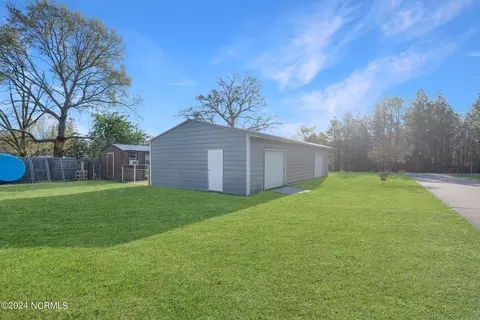Exterior - 136 Crawford Rd, Ellerbe, NC 28338 photo 7 of 9