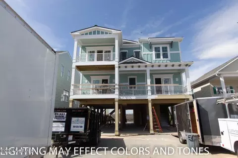 106 N Shore Dr W, Sunset Beach, NC 28468