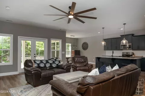 233 Forester Dr, Vass, NC 28394 photo 6