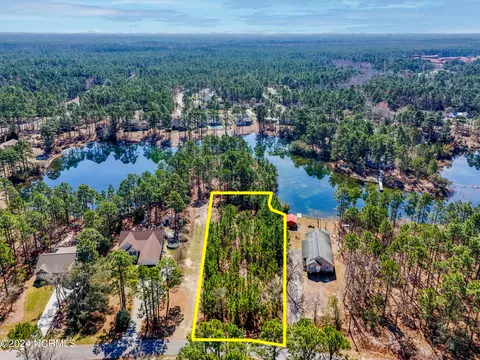 580 Kennedy Cir, Southport, NC 28461