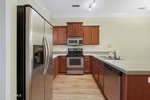5105 Exton Loop, Castle Hayne, NC 28429 photo 2
