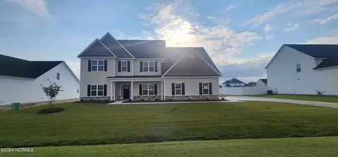 2025 Sharpnose St, New Bern, NC 28562