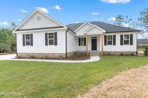 550 Wood Haven Rd, Southport, NC 28461