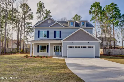 247 Shellbank Dr, Sneads Ferry, NC 28460