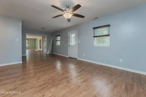 125 Elizabeth Dr E, Hubert, NC 28539 photo 16