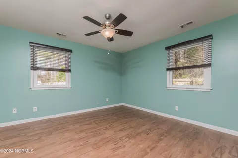 125 Elizabeth Dr E, Hubert, NC 28539 photo 18
