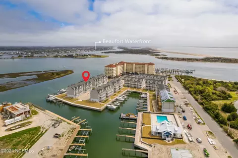 200 Olde Towne Yacht Club Dr #16, Beaufort, NC 28516