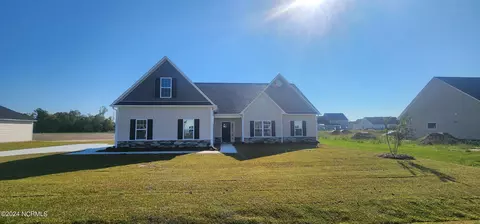 2019 Sharpnose St, New Bern, NC 28562