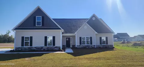 2019 Sharpnose St, New Bern, NC 28562 photo 2